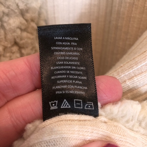 Concepts Sleeveless Sherpa with Suede Like Front and Ribbed Knit Back.  Size 3X - Picture 6 of 10